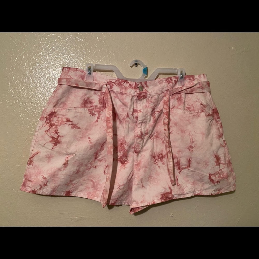 Forever 21 Plus Size Pink Tie-Dye Shorts